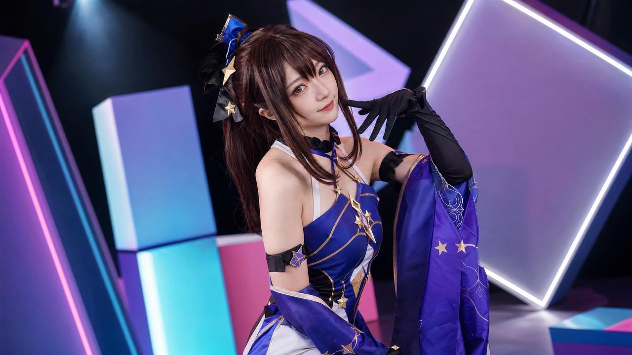 17c一起草动漫cosplay视频